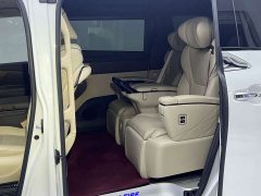 Toyota Vellfire Crown Hybrid 2.5L Executive Premier Edition - photo 18