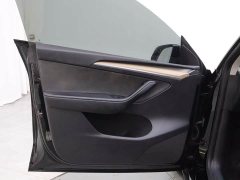 Tesla Model Y Long Range All-Wheel Drive - ფოტო 10