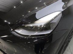 Tesla Model Y Long Range All-Wheel Drive - ფოტო 18