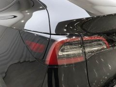 Tesla Model Y Long Range All-Wheel Drive - ფოტო 19
