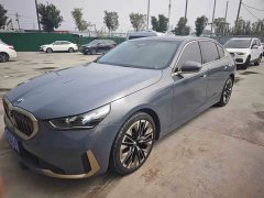BMW 5 Series 530Li Luxury Edition Premium Package - ფოტო 1