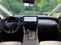 Toyota Alphard Hybrid 2.5L Premium Edition - ფოტო 12