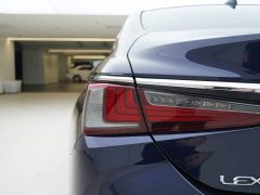Lexus ES 2022 200 Excellence Edition - ფოტო 15