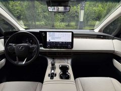 Lexus LM 500h Four-Seater Imperial Edition - ფოტო 11