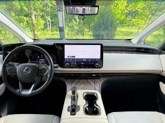Lexus LM 2023 500h Six-Seat Premium Edition - ფოტო 12