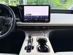 Lexus LM 2023 500h Six-Seat Premium Edition - ფოტო 15