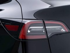 Tesla Model Y Rear-Wheel Drive - ფოტო 15
