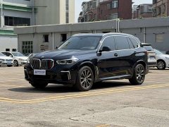 BMW X5 xDrive 30Li Luxury M Sport Package - ფოტო 1
