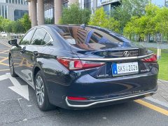 Lexus ES 200 Special Limited Edition - ფოტო 4