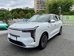 IM Motors Zhiji LS8 52 Max Luxury Six-Seater - ფოტო 1