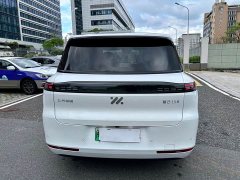 IM Motors Zhiji LS8 52 Max Luxury Six-Seater - ფოტო 18