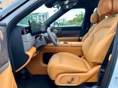 IM Motors Zhiji LS8 52 Max Luxury Six-Seater - ფოტო 7