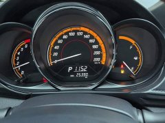 Toyota Yaris L Zhixuan X 1.5L CVT Luxury Plus - ფოტო 14
