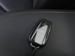 Toyota Camry 2.5G Luxury - ფოტო 14