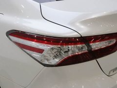 Toyota Camry 2.5G Luxury - ფოტო 19