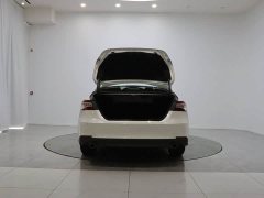 Toyota Camry 2.5G Luxury - ფოტო 9