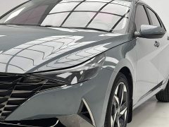 Hyundai Elantra 2022 1.5L CVT Luxury - ფოტო 11