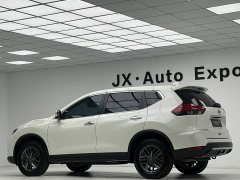 Nissan Qashqai Honor 2.0L FWD Premium - photo 10