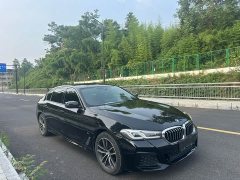BMW 5 Series 525Li M Sport Package - ფოტო 1