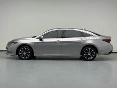 Toyota Avalon 2022 Hybrid 2.5L Luxury - ფოტო 13