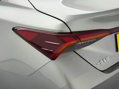 Toyota Avalon 2022 Hybrid 2.5L Luxury - ფოტო 14