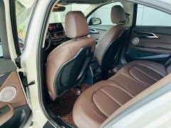 BMW 1 Series 120i M Sport Night Edition - ფოტო 11