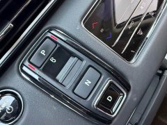 Honda Odyssey 2.0L e:HEV Sharp Comfort Edition - ფოტო 16
