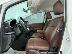 Honda Odyssey 2.0L e:HEV Sharp Comfort Edition - ფოტო 7
