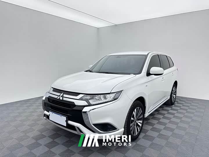 Mitsubishi Outlander Facelift 2.0L FWD Comfort 5-Seater - ავტომობილი ჩინეთიდან