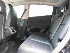 Tesla Model Y Rear-Wheel Drive - ფოტო 9