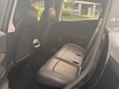 Tesla Model Y Standard Range RWD - ფოტო 11