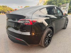 Tesla Model Y Standard Range RWD - ფოტო 7