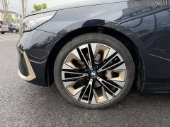 BMW 5 Series 530Li Luxury Edition Premium Package - ფოტო 17