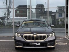 BMW 5 Series 530Li Luxury Edition Premium Package - ფოტო 2
