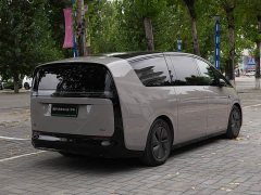 Li Auto Li Xiang MEGA Ultra - ფოტო 5