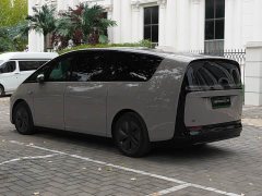 Li Auto Li Xiang MEGA Ultra - ფოტო 7