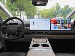 Li Auto Li Xiang MEGA Ultra - ფოტო 11