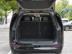 Li Auto Li Xiang MEGA Ultra - ფოტო 19