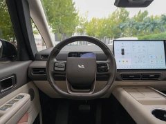 Li Auto Li Xiang MEGA Ultra - ფოტო 9