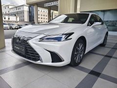 Lexus ES 200 Premium Edition - ფოტო 1