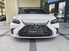 Lexus ES 200 Premium Edition - ფოტო 2