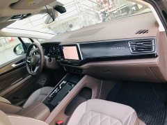 Volkswagen Viloran 380TSI Prestige - ფოტო 17