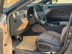 Lexus ES 300h Premium Edition - ფოტო 5