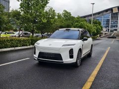 NIO ES8 Six-Seat Executive Luxury Edition - ფოტო 1