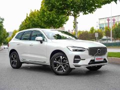 Volvo XC60 B5 AWD Smart Luxury Edition - ფოტო 3