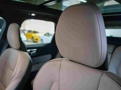 Volvo XC60 B5 AWD Smart Luxury Edition - ფოტო 8