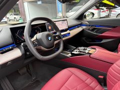 BMW 5 Series 530Li Luxury Edition Premium Package - ფოტო 5