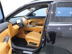 Volvo eπ008 210Ultra Ruoyi Edition 5-seater - ფოტო 18
