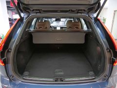 Volvo XC60 Plug-in Hybrid 2025 Extended Range AWD Smart Luxury Edition - ფოტო 19