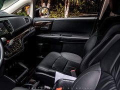 Honda Odyssey 2.0L Sharp Premium Edition - ფოტო 7